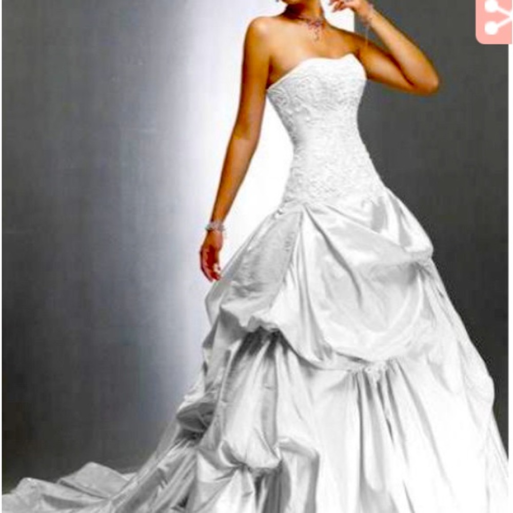Maggie Sottero wedding gown size 10